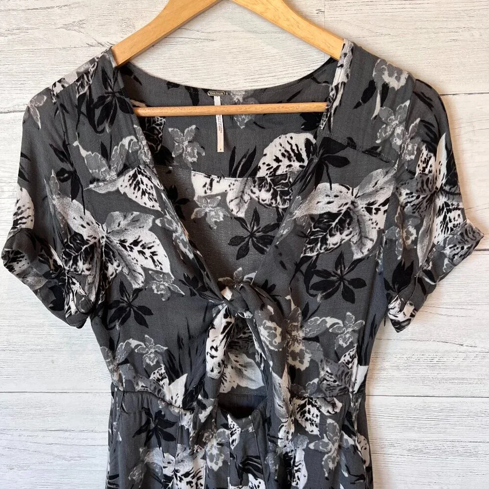 Free People Dress Size 4 Part Time Love Grey Floral Mini Short Sleeve Tie Front